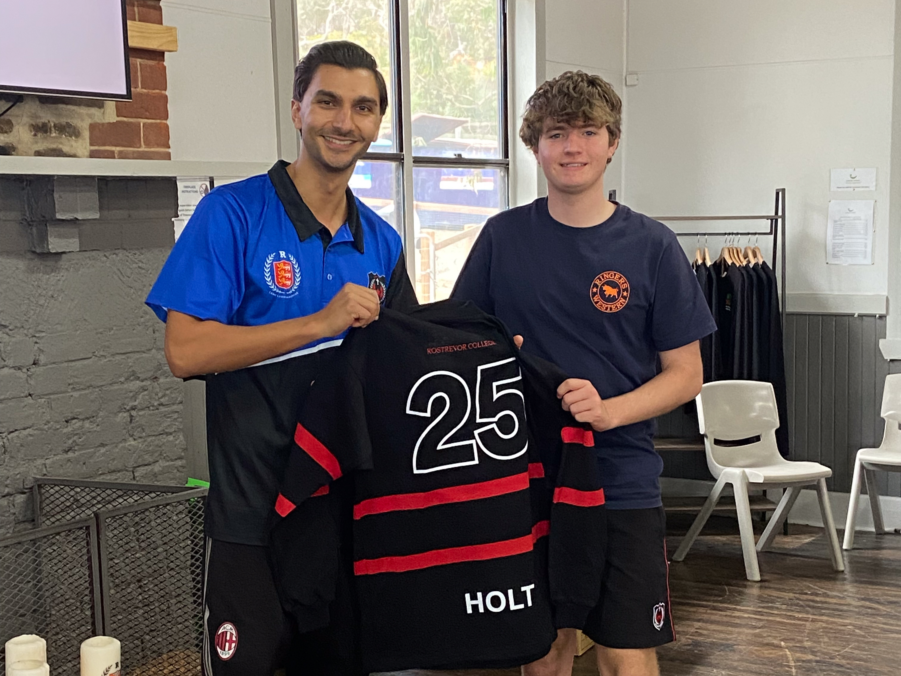 20250407 043850827 i OS