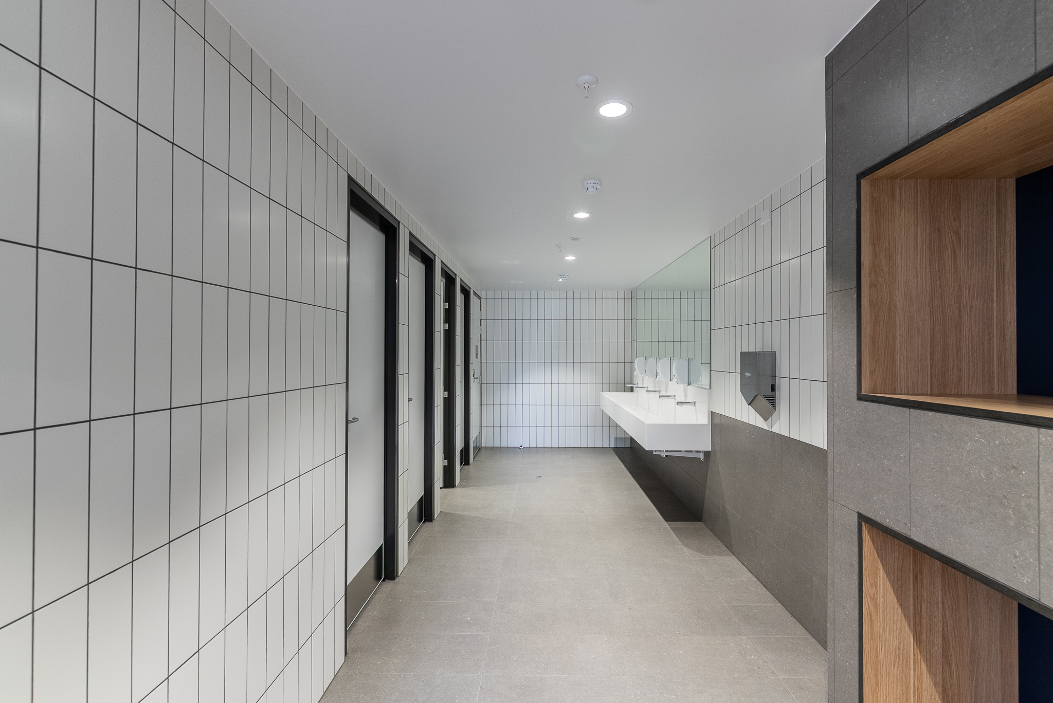 DORKY CHAPPELL BUILDERS ROSTREVOR 19 03 26 SOCIAL MEDIA RESOLUTION 30 bathroom 2